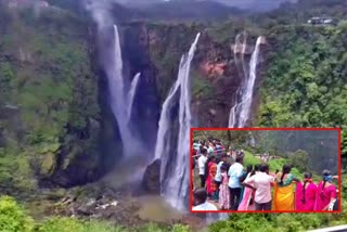 Tourists are coming to shimoga Jog falls