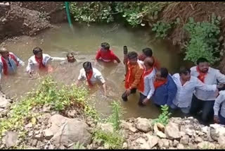 यवतमाळ शहरात मनसेचे जलसमाधी आंदोलन