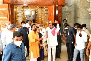 telangana-cm-kcr-will-visit-yadadri-sri-lakshmi-narasimha-swamy-temple