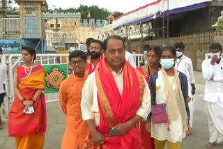 Tirumala vip darshans, indrakaran reddy in tirumala