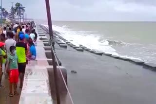 high-tide-in-digha