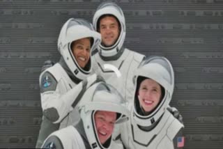 એલન મસ્કની કંપની સ્પેસએક્સ (Spaceex) પોતાનું પહેલું સર્વ-નાગરિક મિશન 'ઈન્સ્પિરેશન 4'ની કક્ષામાં લોન્ચ કરવા માટે તૈયાર