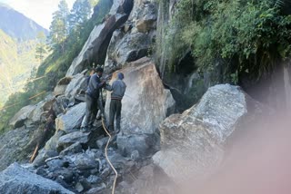 national-highway-5-closed-due-to-heavy-landslide-in-rampur