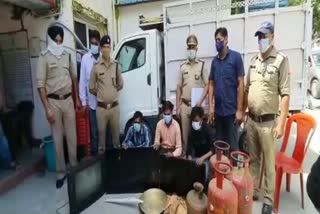 four-accused-of-theft-arrested-in-ramnagar