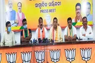 bjp pressmeet on flood situation in bhubaneswar