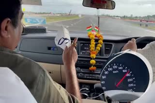 Speed limit broken in front of Nitin Gadkari