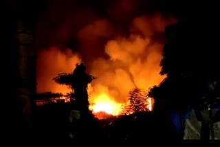 મહારાષ્ટ્ર: મુંબઈના માનખુર્દ ખાતે સ્ક્રેપ ગોડાઉનમાં આગ