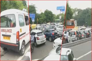 Jhandewalan Panchkuian road  Vehicular movement affected