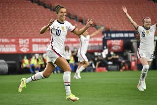 carly loyd scores five goals, USA wins 9-0 against Praguay