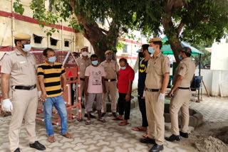 Six accused of cheating by making fake passports caught at IGI airport delhi