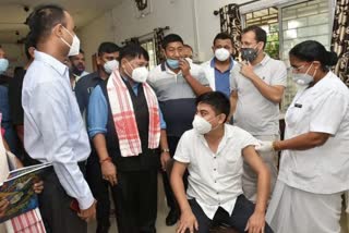 sudden-visit-by-minister-atul-borah-in-covid-19-vaccination-center-in-dibrugarh