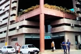 احمدآباد میونسپل کارپوریشن کا متنازعہ فیصلہ