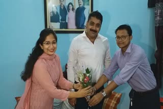 David couple's head deputy collector crown in Bilaspur, achieved success with hard work
