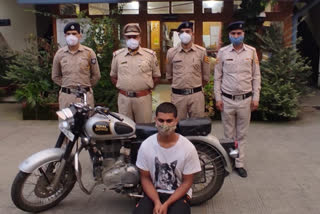 Shimla Police caught three thieves in two separate cases