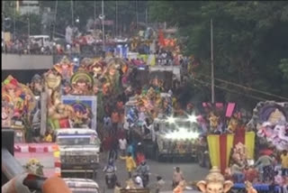 Spiritual vibes as devotees bid adieu to Ganesha after nine days