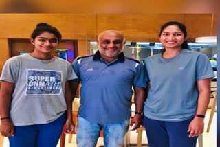 basketball-athlete-girish-coached-two-woman-in-chikkaballapura