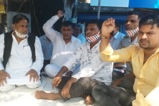 BSP leaders indefinite strike in tughlakabad delhi