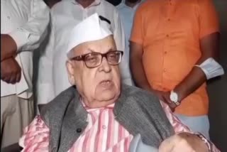 हाईकोर्ट पहुंचे पूर्व राज्यपाल अजीज कुरैशी