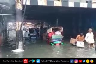 road-waterlogged-due-to-heavy-rains-in-agra