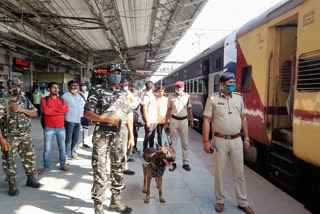 मुजफ्फरपुर रेलवे स्टेशन पर सुरक्षा सख्त