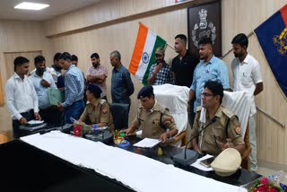 कौशांबी पुलिस लाइन.