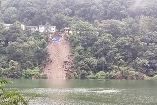 landslide near thandi sadak in nainital