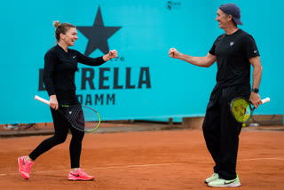 Simona Halep with her coach Darren Cahill