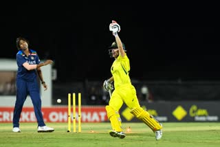 Australia beat India by 5 wickets in thriller