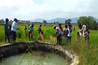 Woman dead body found from well in Lohardaga