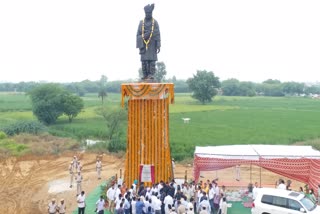 JJP unveiled Tau Devi Lal biggest statue