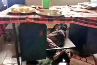 Teacher found drunk at primary school in Chhattisgarh's Korba