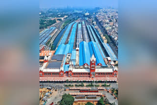 chennai central station  central station  modi  modi appreciate chennai central station  solar energy  சென்னை சென்ட்ரல்  சென்ட்ரல் ரயில் நிலையம்  பிரதமர்  சென்னை சென்ட்ரல் ரயில் நிலையத்துக்கு பிரதமர் பாராட்டு  சென்னை செய்திகள்