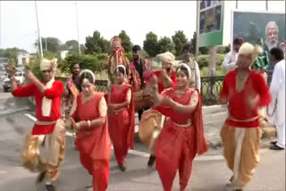 Maharashtra to Punjab, a state-wise display of celebrations outside delhi Airport ahead of pm modi return from US today