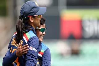 Smriti Mandhana, Deepti Sharma signed up by WBBL champions Sydney Thunder