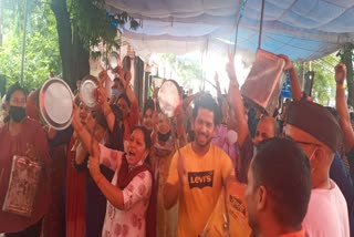 sushila-tiwari-hospital-employees-strike-continues-in-haldwani-buddha-park