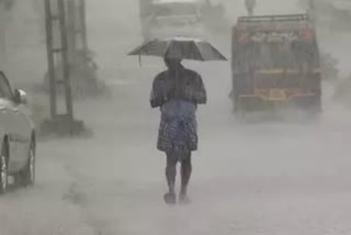 Cyclone Gulab news  Heavy rain in kerala  Red alert  Rain updates  ഗുലാബ് ചുഴലിക്കാറ്റ് വാർത്തകള്‍  ഗുലാബ് ചുഴലിക്കാറ്റ്  കേരളത്തിൽ ശക്തമായ മഴ  കാലാവസ്ഥ നിരീക്ഷണ കേന്ദ്രത്തിന്‍റെ മുന്നറിയിപ്പ്