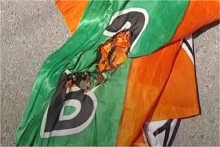 karnal farmer burnt bjp flag