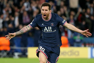 lionel-messi-gets-off-the-mark-for-psg-against-manchester-city