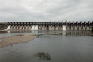jayakwadi dam 95 percent filled due to heavy rain, water discharge has started paithan