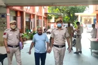 Shahdara police arrested auto lifter in delhi