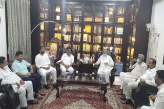 DK Shivakumar meeting hangal congress leaders for select the candidate