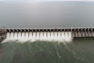 18 gates of jayakwadi dam have been opened in aurangabad