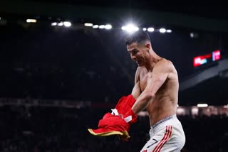 Champions League: Ronaldo strikes late to win it for Man United