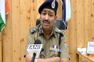 Uttarakhand's Haridwar  Haryana Police personnel died  Haryana cop dies in encounter with criminals in Haridwar  robbery case  Uttarakhand DGP Ashok Kumar  ഹരിദ്വാര്‍ ഏറ്റുമുട്ടല്‍ പൊലീസ് ഓഫിസര്‍ മരണം വാര്‍ത്ത  ഉത്തരാഖണ്ഡ് ഏറ്റുമുട്ടല്‍ പൊലീസ് ഓഫിസര്‍ മരണം വാര്‍ത്ത  ഉത്തരാഖണ്ഡ് ഏറ്റുമുട്ടല്‍ ഹരിയാന പൊലീസ് മരണം വാര്‍ത്ത  ഏറ്റുമുട്ടല്‍ പൊലീസ് മരണം വാര്‍ത്ത  ഉത്തരാഖണ്ഡ് ഡിജിപി വാര്‍ത്ത  ഹരിദ്വാര്‍ ഏറ്റുമുട്ടല്‍ വാര്‍ത്ത