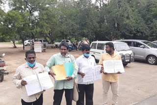 mukilan protest in karur collector office