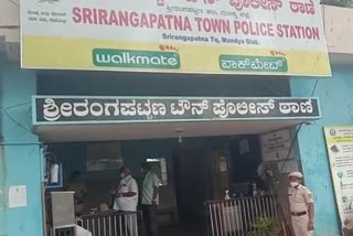 young-man-stabbed-knife-to-person-in-mandya