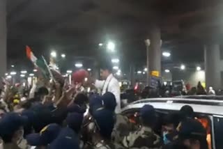 pilot at mumbai airport, Mumbai Airport