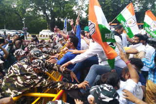 Indian Youth Congress protests at Uttar Pradesh Bhawan
