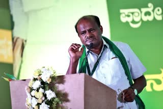 hd-kumaraswamy-tweet-on-transport-employees-salary-problem