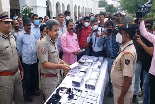 Jaipur Police Commissionerate returned 525 stolen smartphones worth more than Rs 3 crore